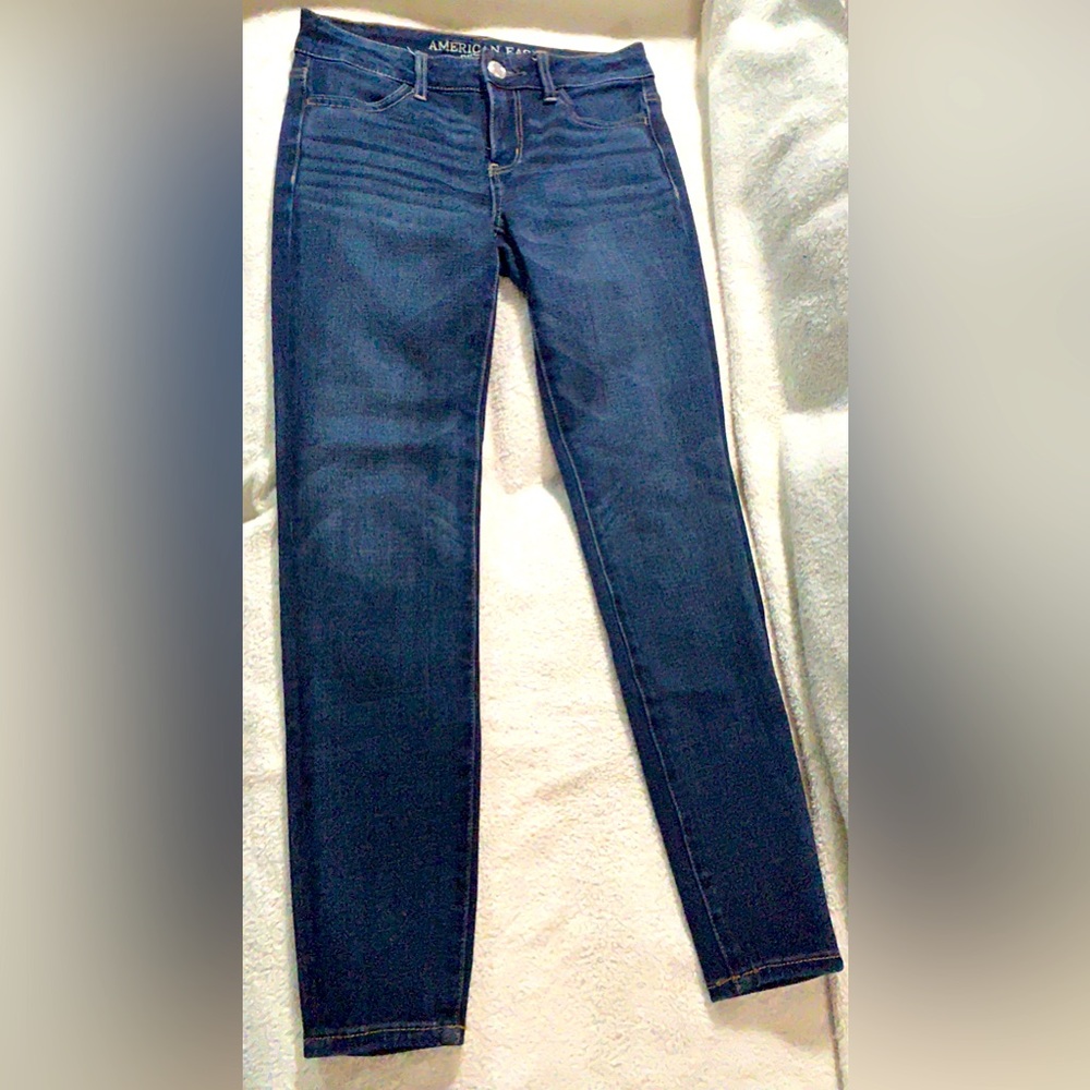 SALE! American Eagle Outfitters Jegging Super Stretch X4 Jeans Size 2 in EUC